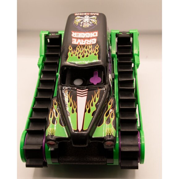 Official Grave Digger Trax All-Terrain Remote Control Outdoor Vehicle Only - Picture 2 of 7
